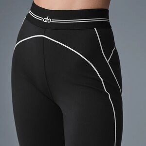 Black and White Alo Athletic Leggings